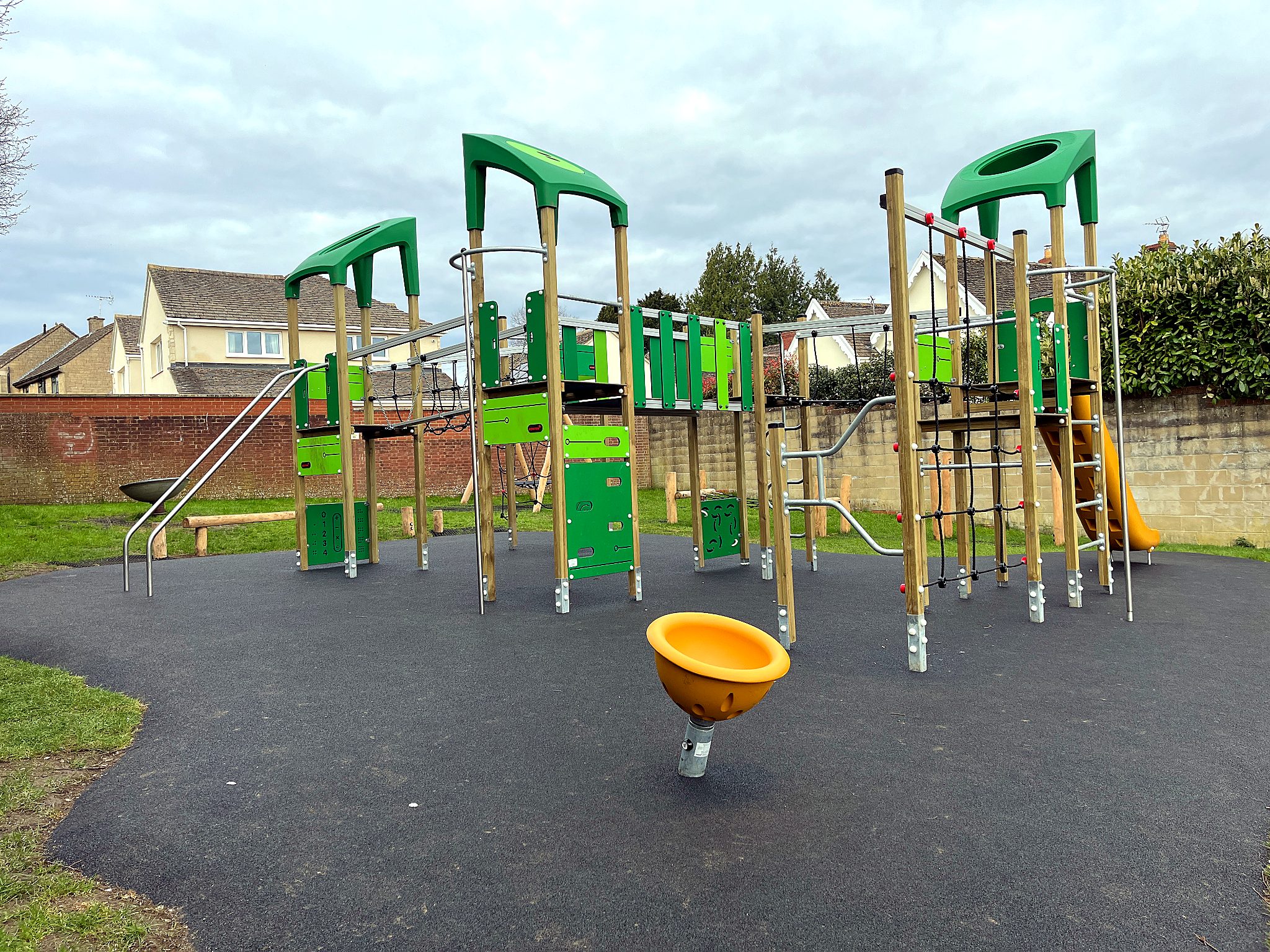 Symn Lane Play Area, Wotton-under-Edge_UK_KPL5001