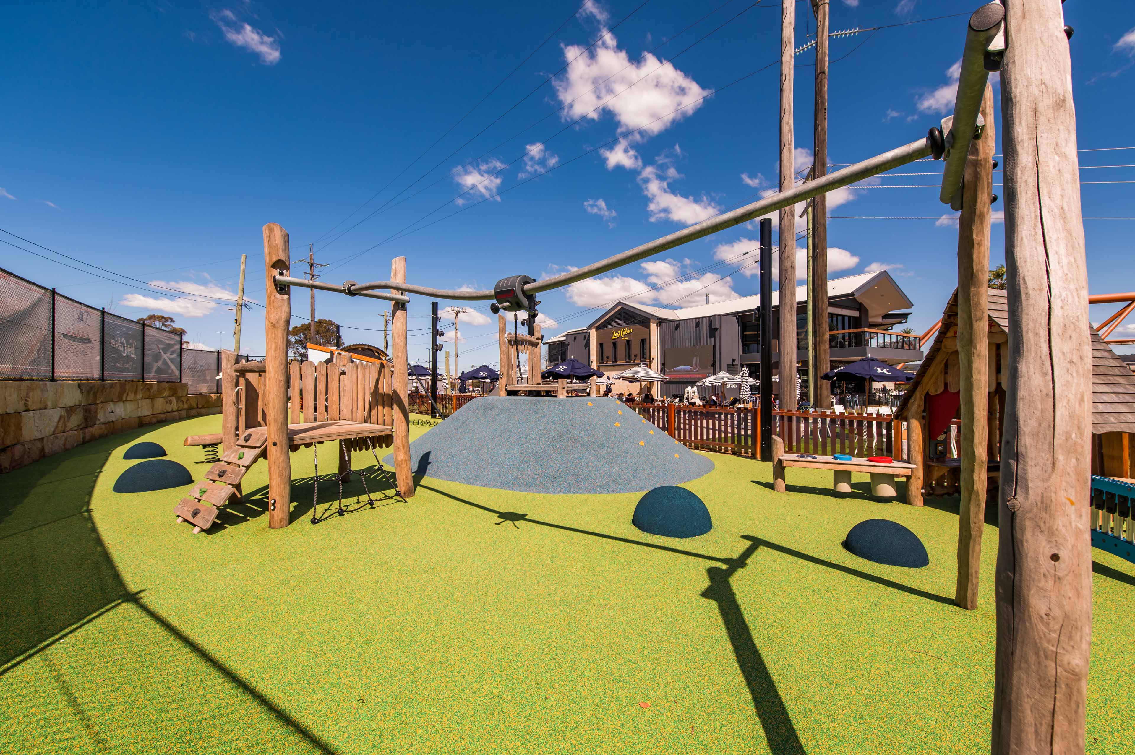 Log Cabin Hotel, Penrith - image 