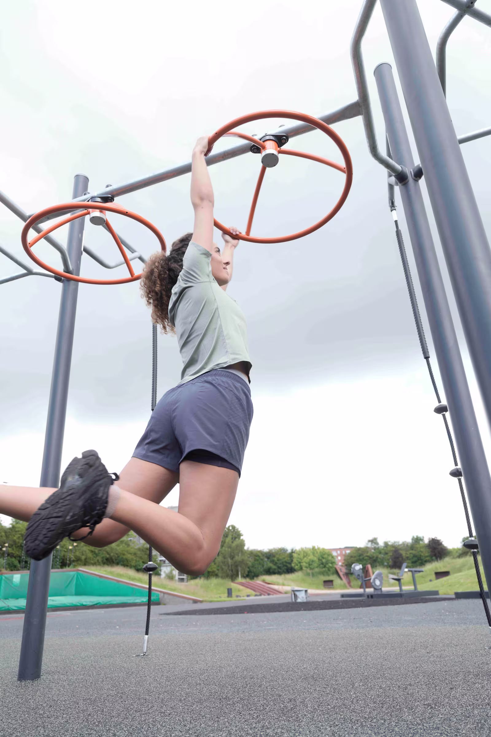 overheard-ladder ID f5c22fde