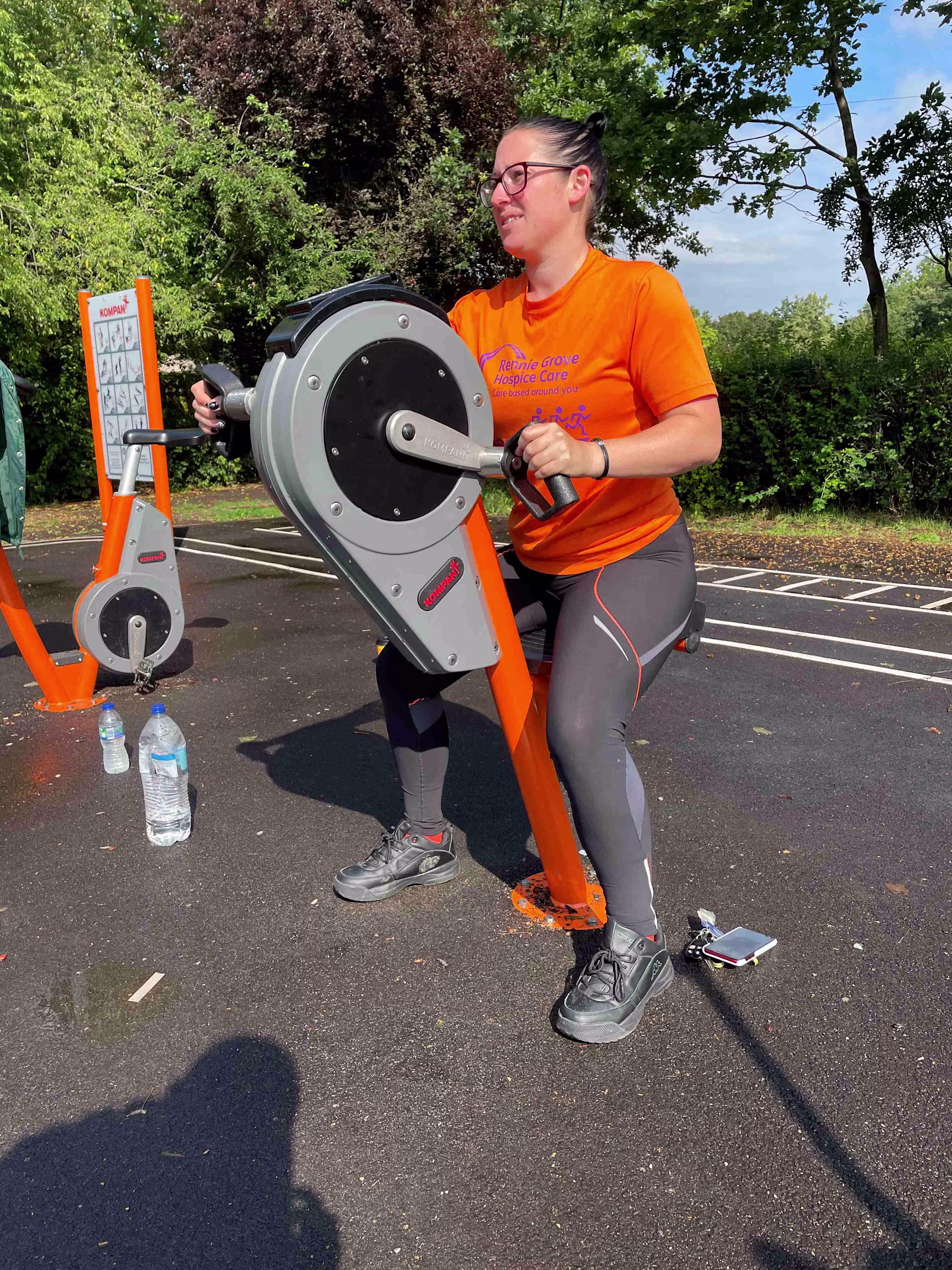 Memorial park outdoor gym - image 11