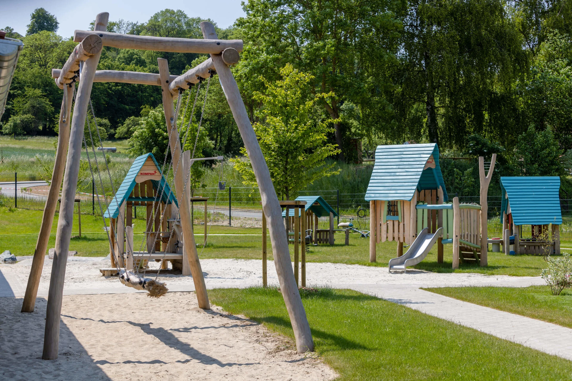 Naturspielplatz in einer Vorschule in Deutschland