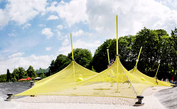 DE Bayreuth 2016 -28314 Coromesh LGS Bayreuth X-28134-Pano-3