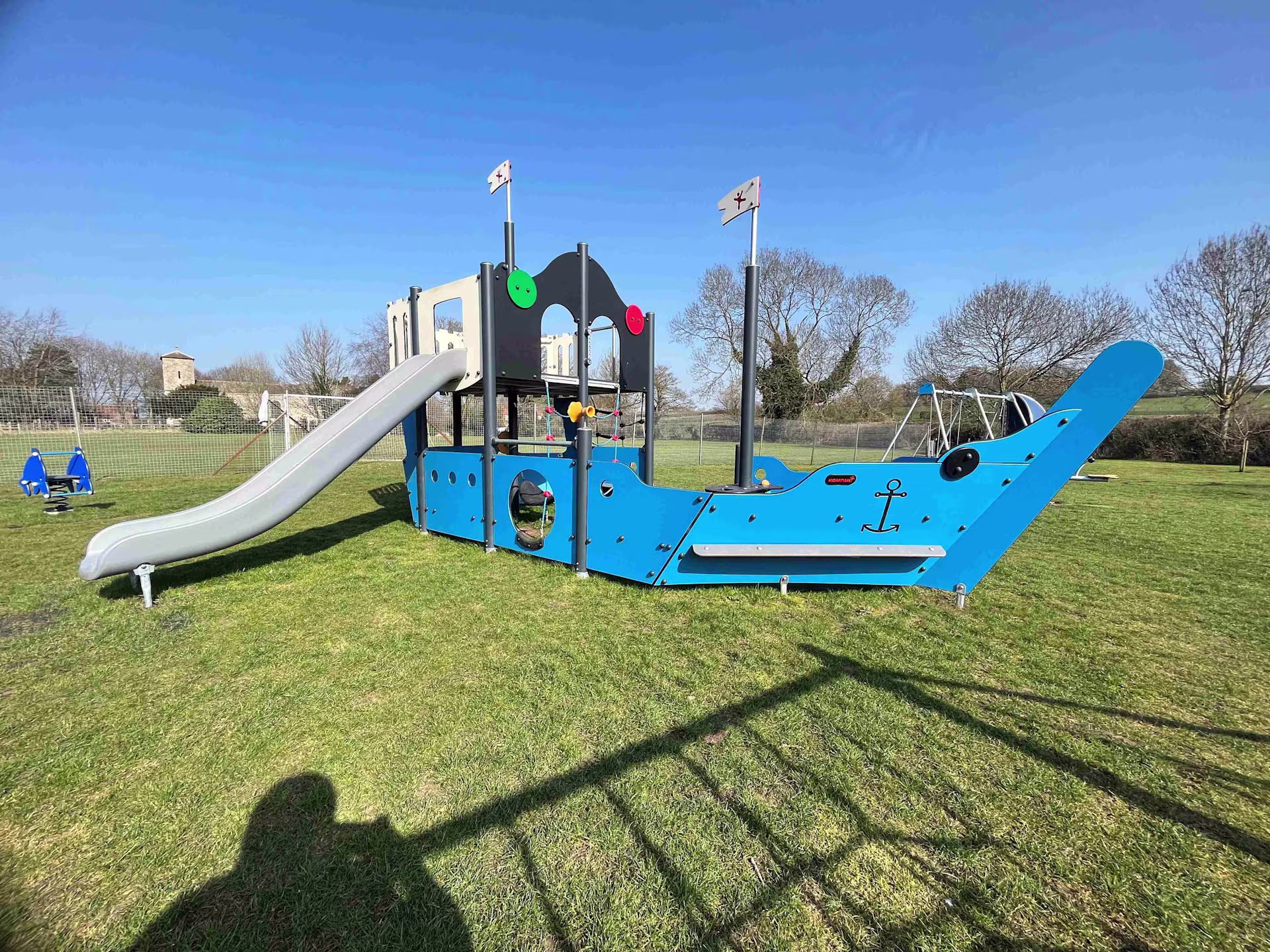 Willoughton Playing Field - Image 3