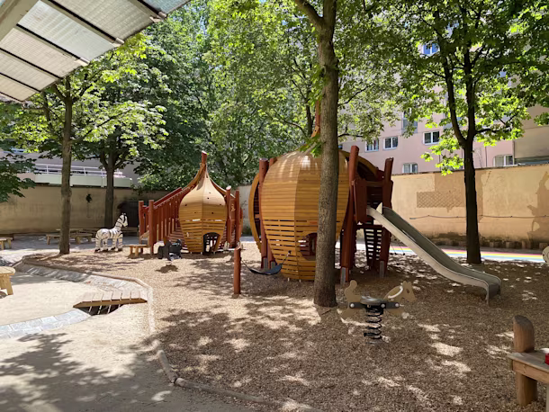 FR Paris Dep75 Park&Rec Airedejeux Robinia KDS 26