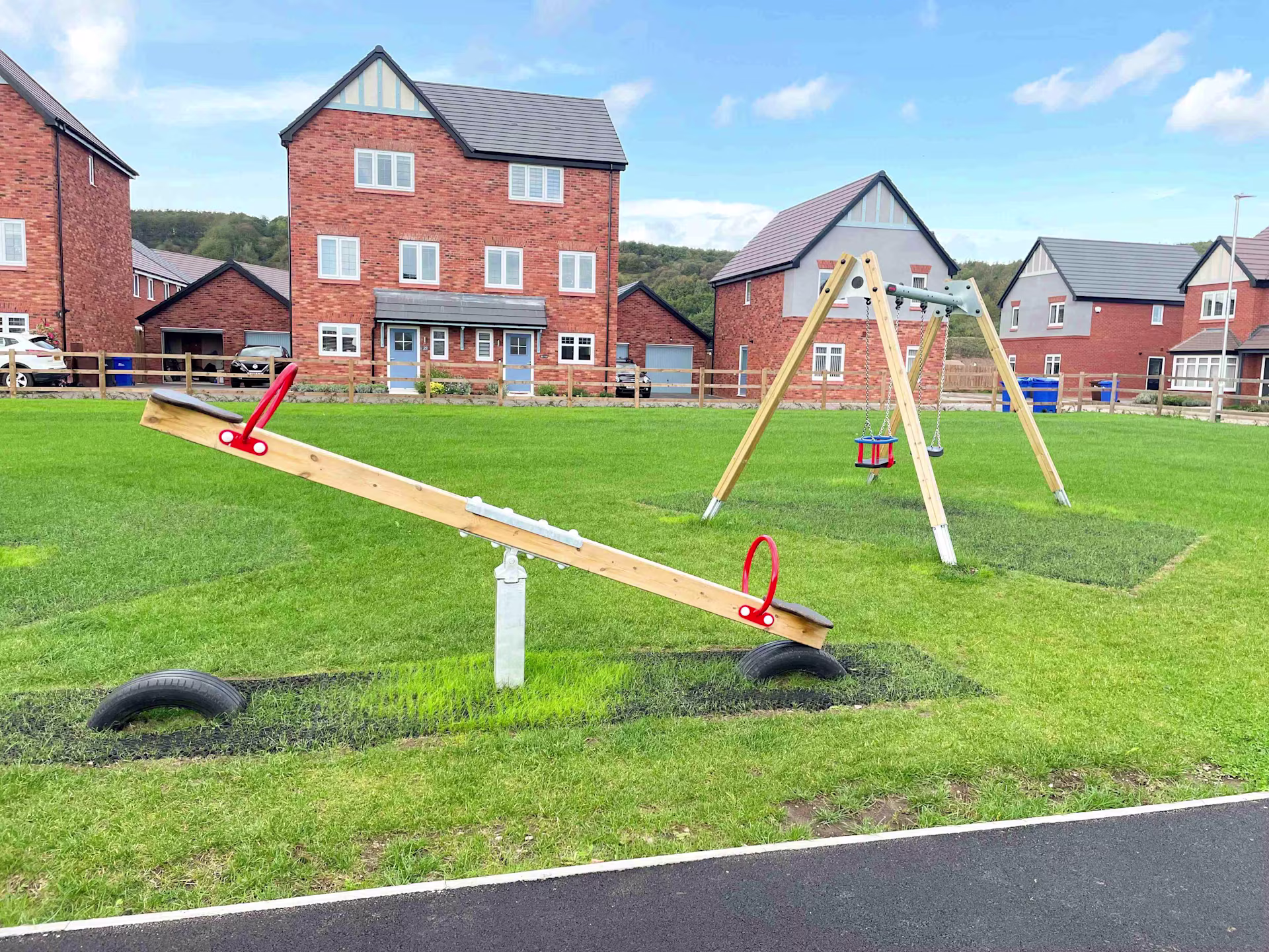 The Saplings, Burton-on-Trent - image 3