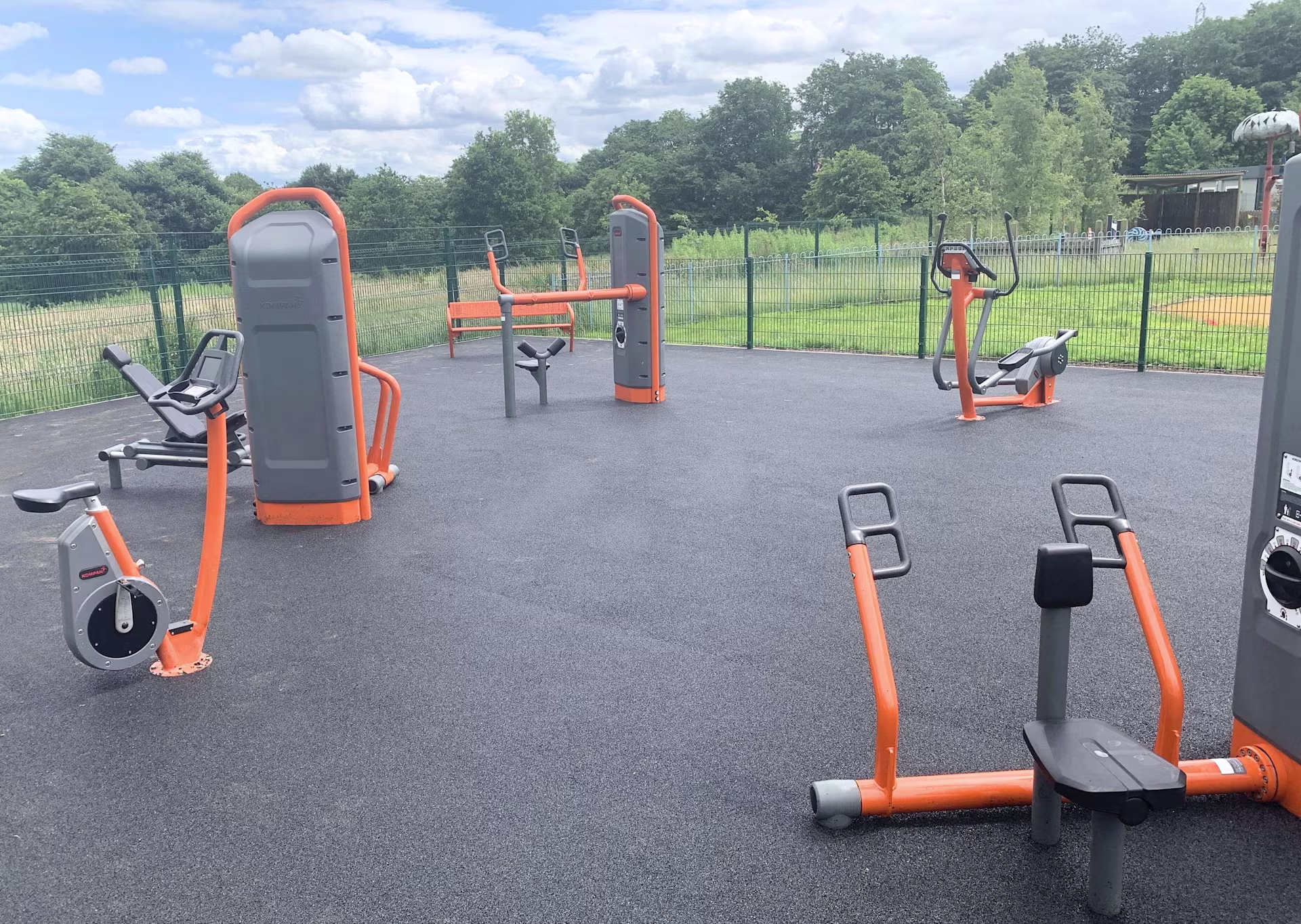 Hill Croft Senior School - Photo 4