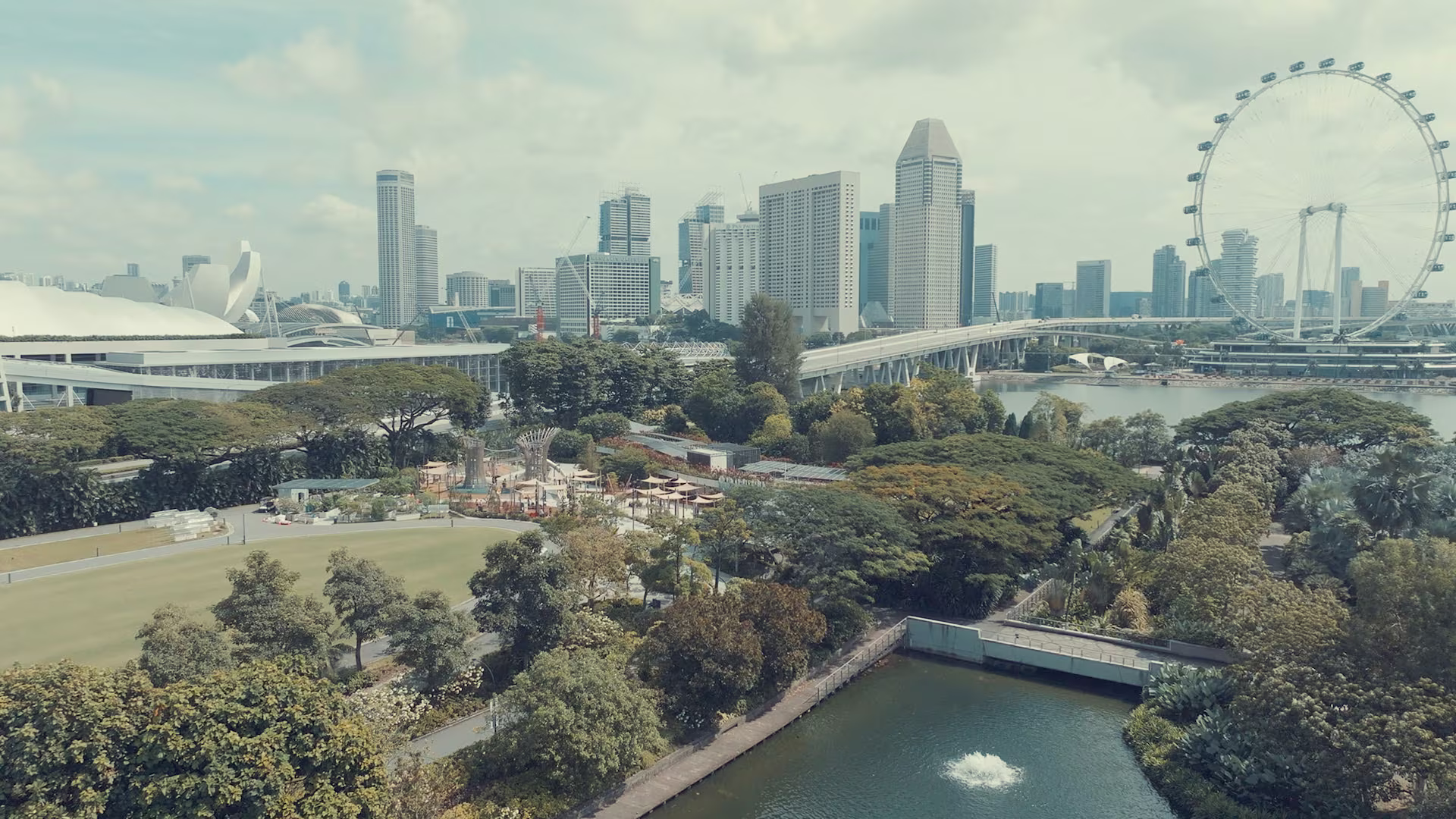 Gardens-by-the-bay SG image 3