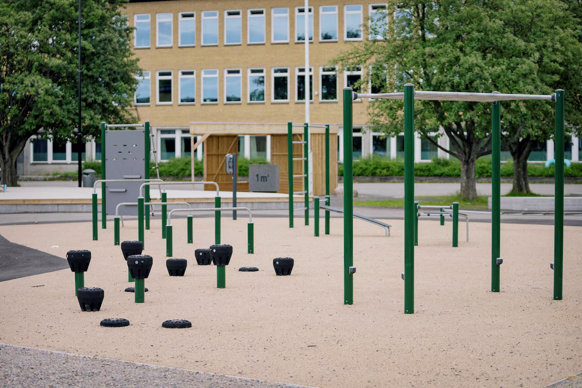 Hedrum ungdomsskole - Media 