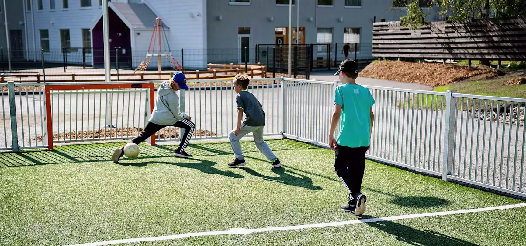 LOCALISED - multisport design