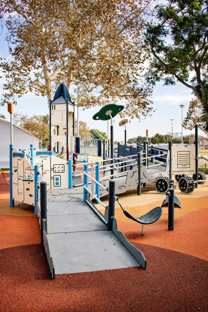 Lynwood Mega Playground - Image 10