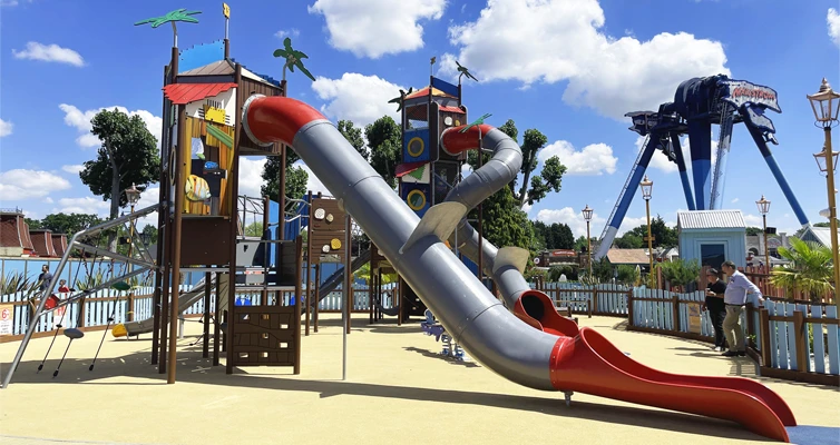 large playtower with multiple slides at Drayton Manor