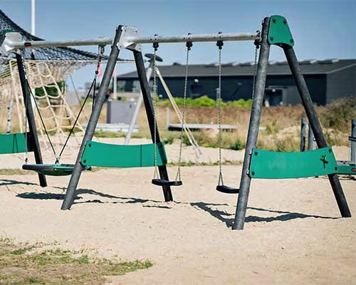 New-green-swings-details