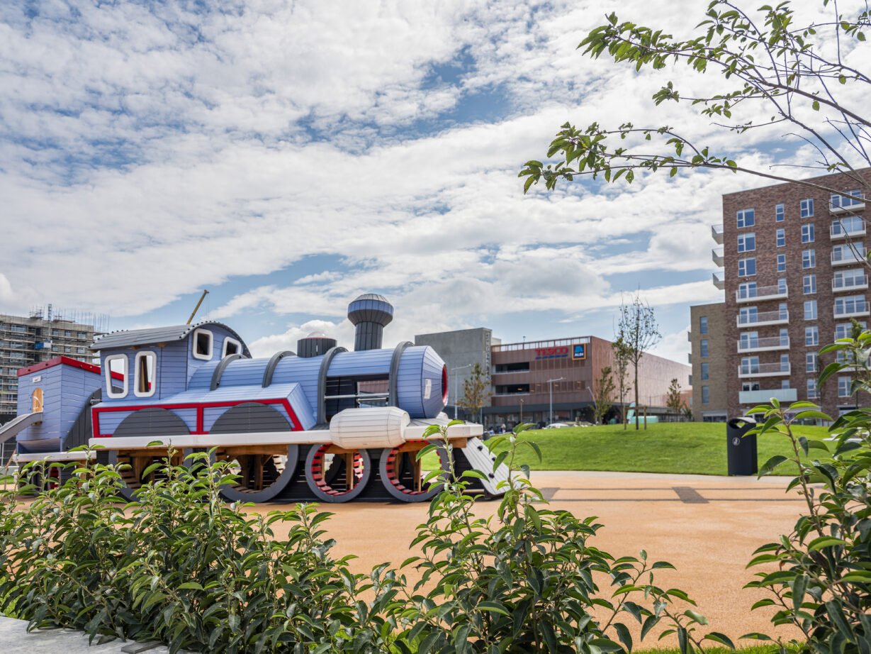 Adamstown Train thumbnail