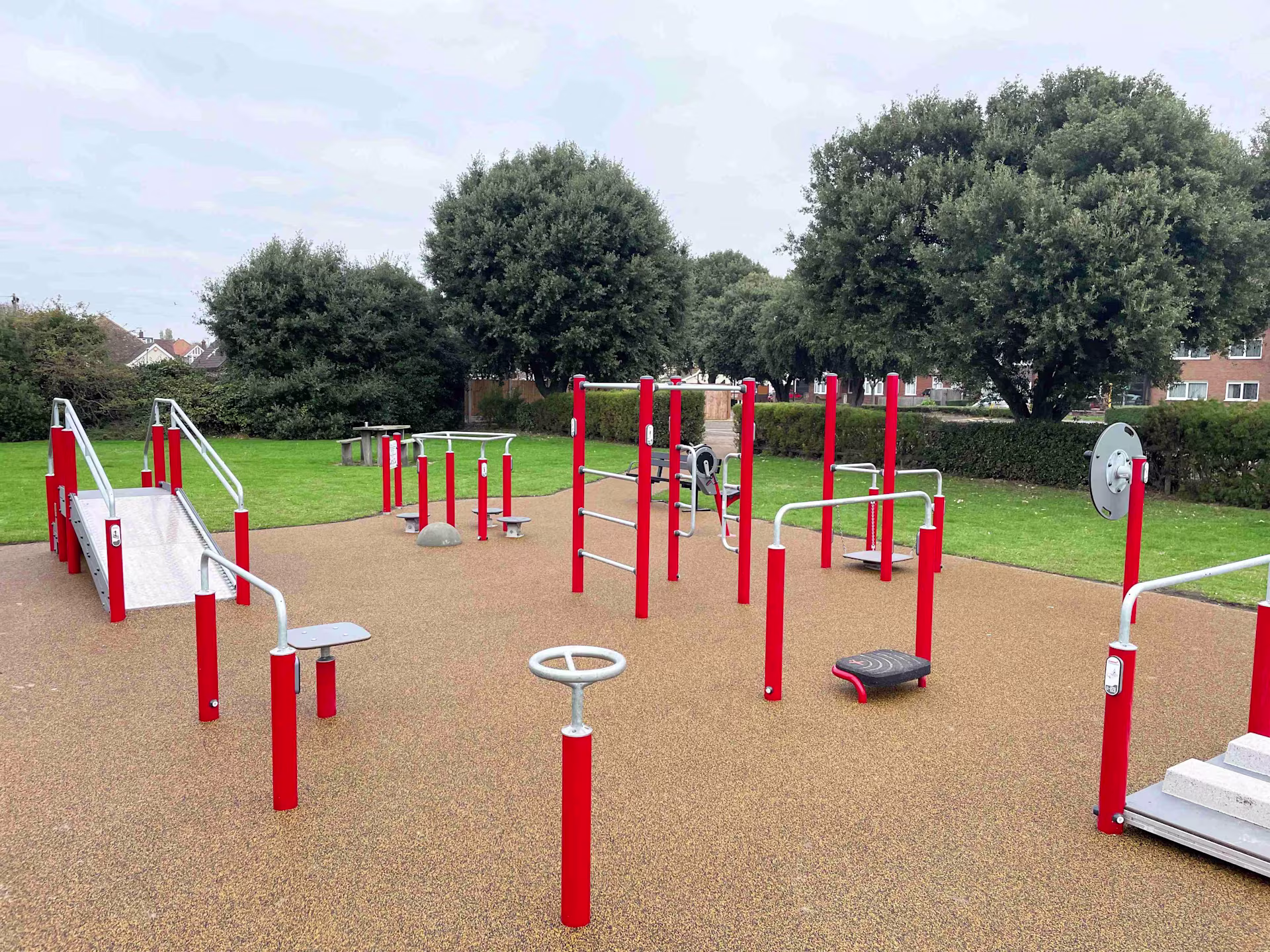 York Road Active Outdoor Gym - Image 3