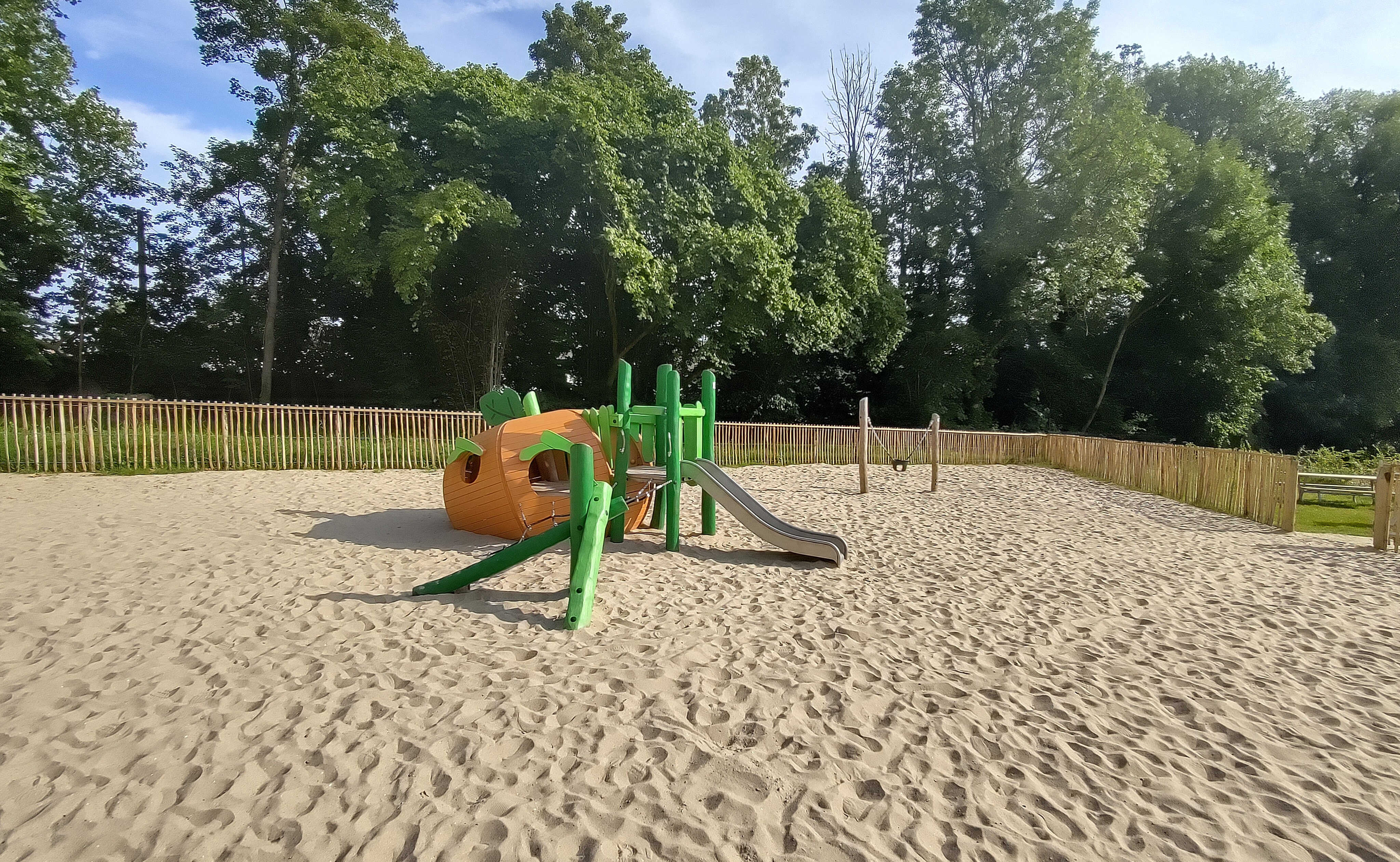 Robinia sculpture – Park van Edingen - Image 2