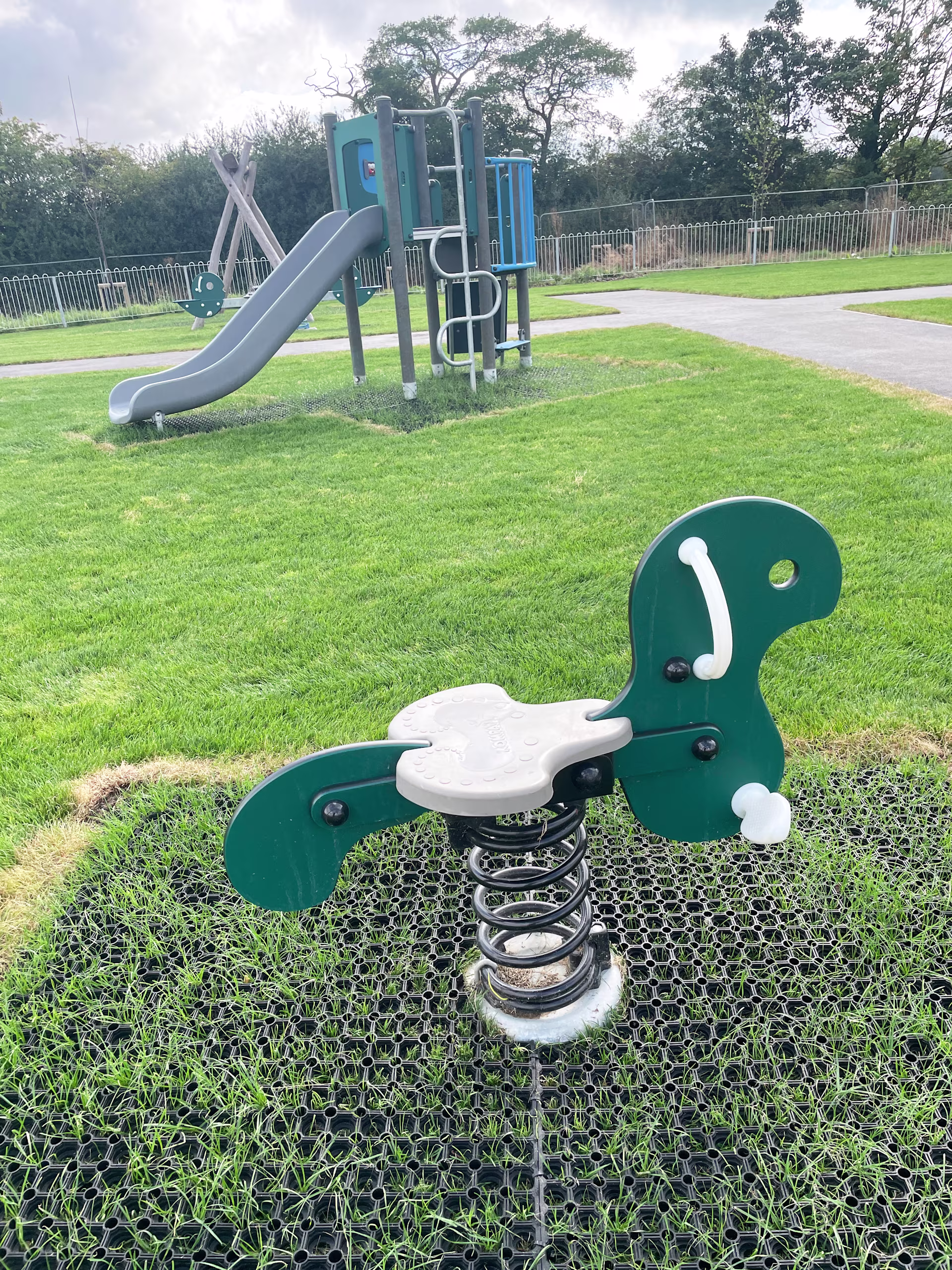 Farendon Fields, Aylesbury - image 5