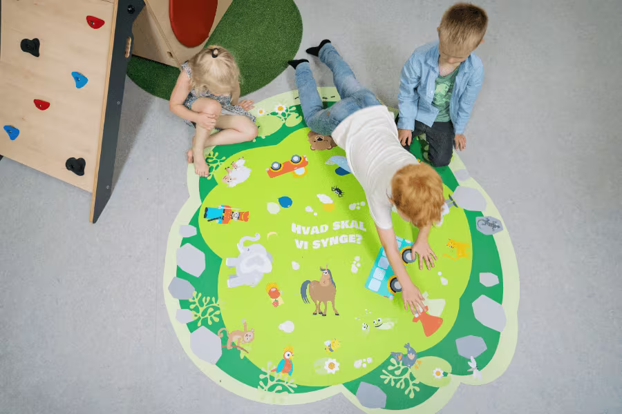 KOMPAN 230619 7c7cca8b 904564db 29683 TOPSLIDER IMAGEMåtter