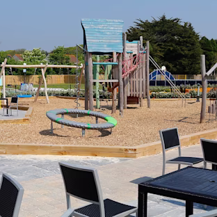 Accommodation & Travel / Holiday Park Picture