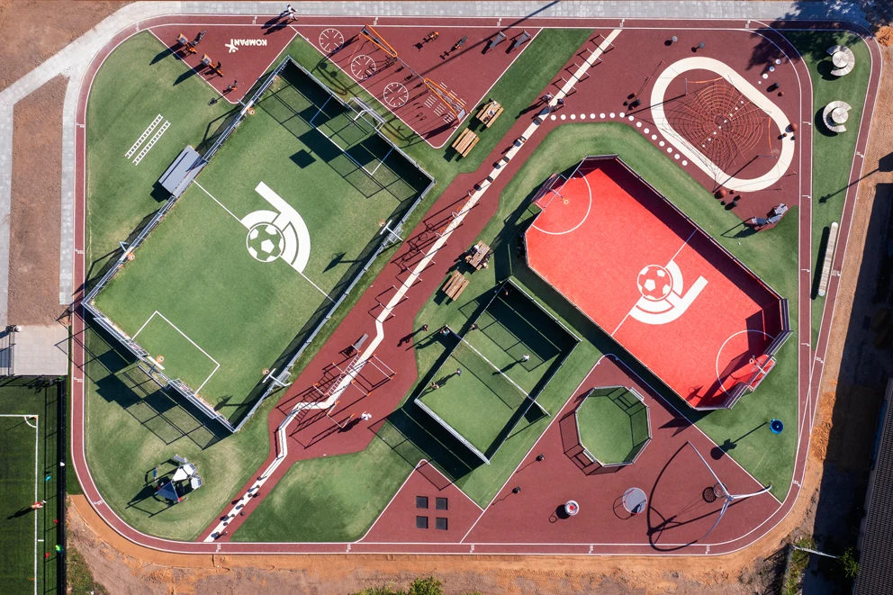 Drone photo of multiple multi use games areas at Sydbyens Bevægelses Park