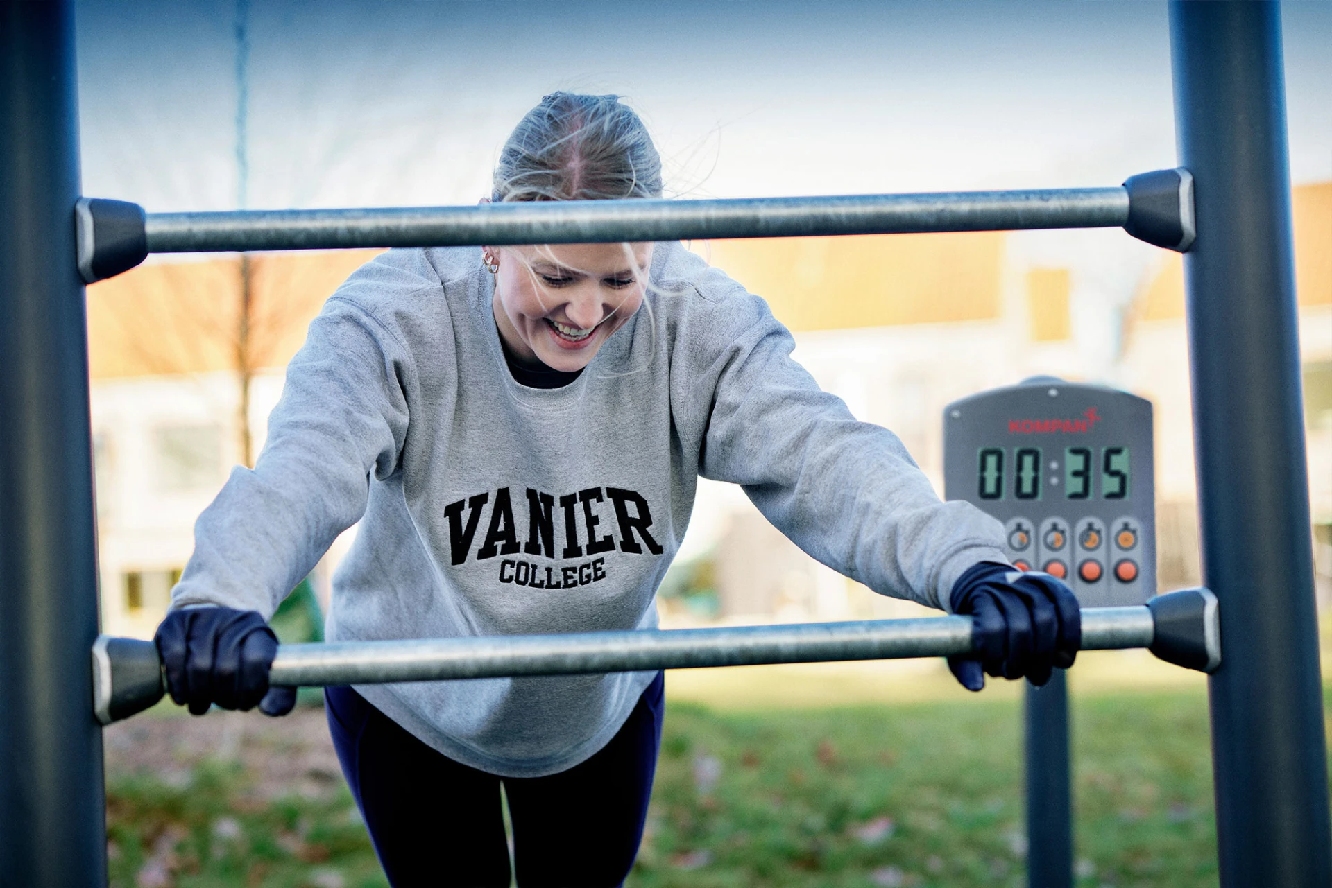 signage and accessories for outdoor gyms reference image