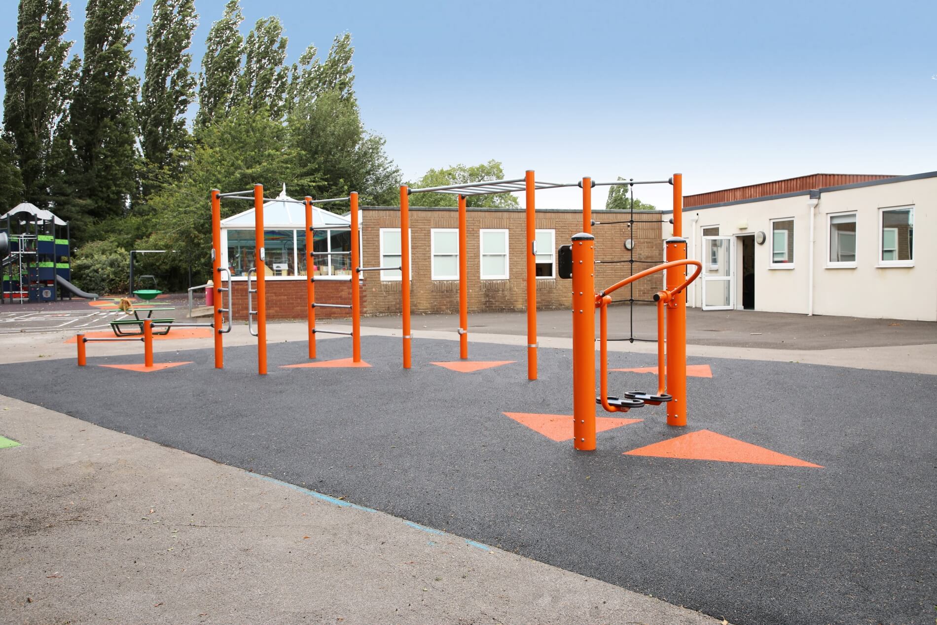 Critchill School UK image 1