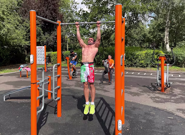 Memorial park outdoor gym - image 4