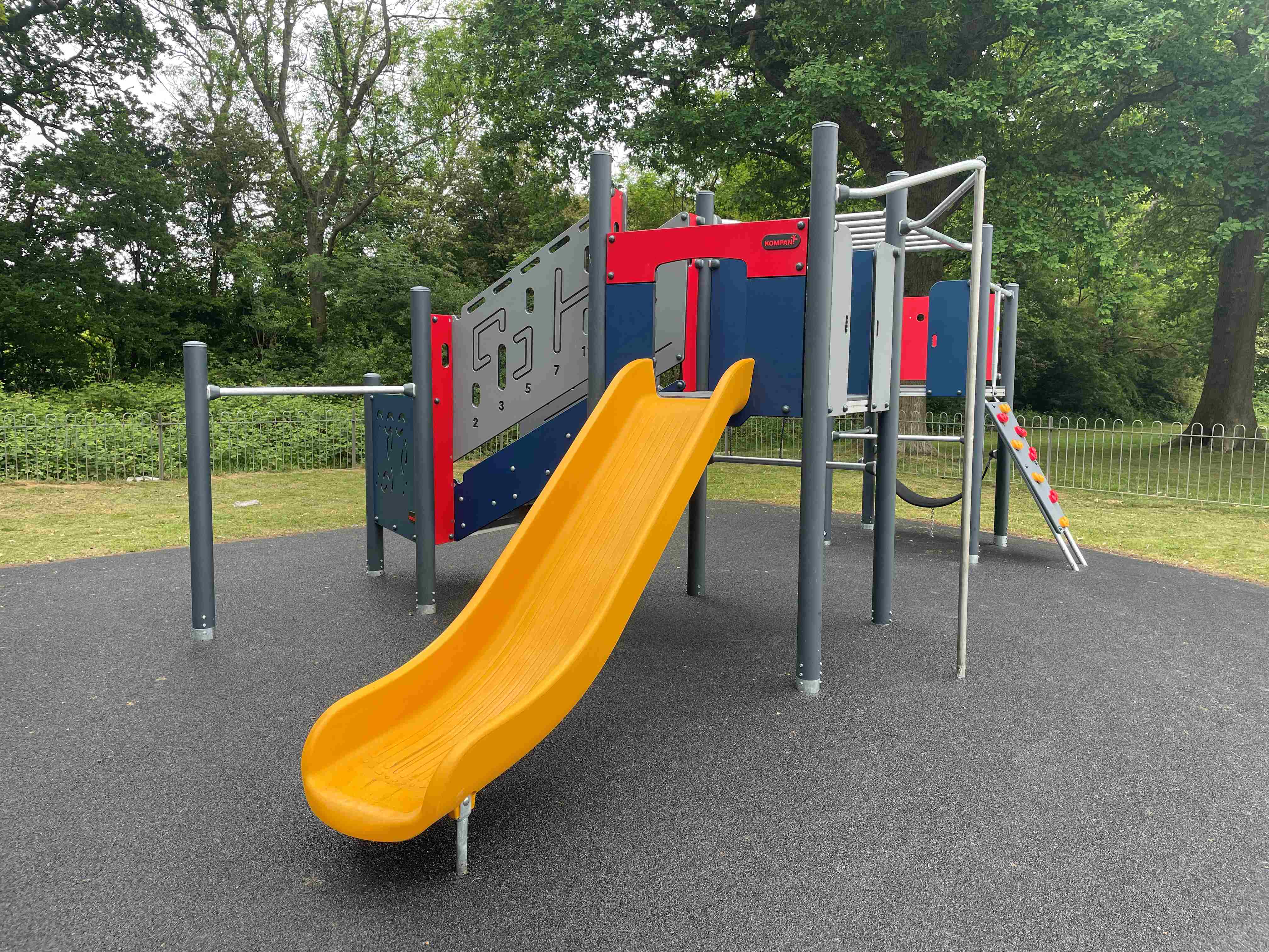 Hamsey Green, Tandridge_UK_CUSTOM PCM212121