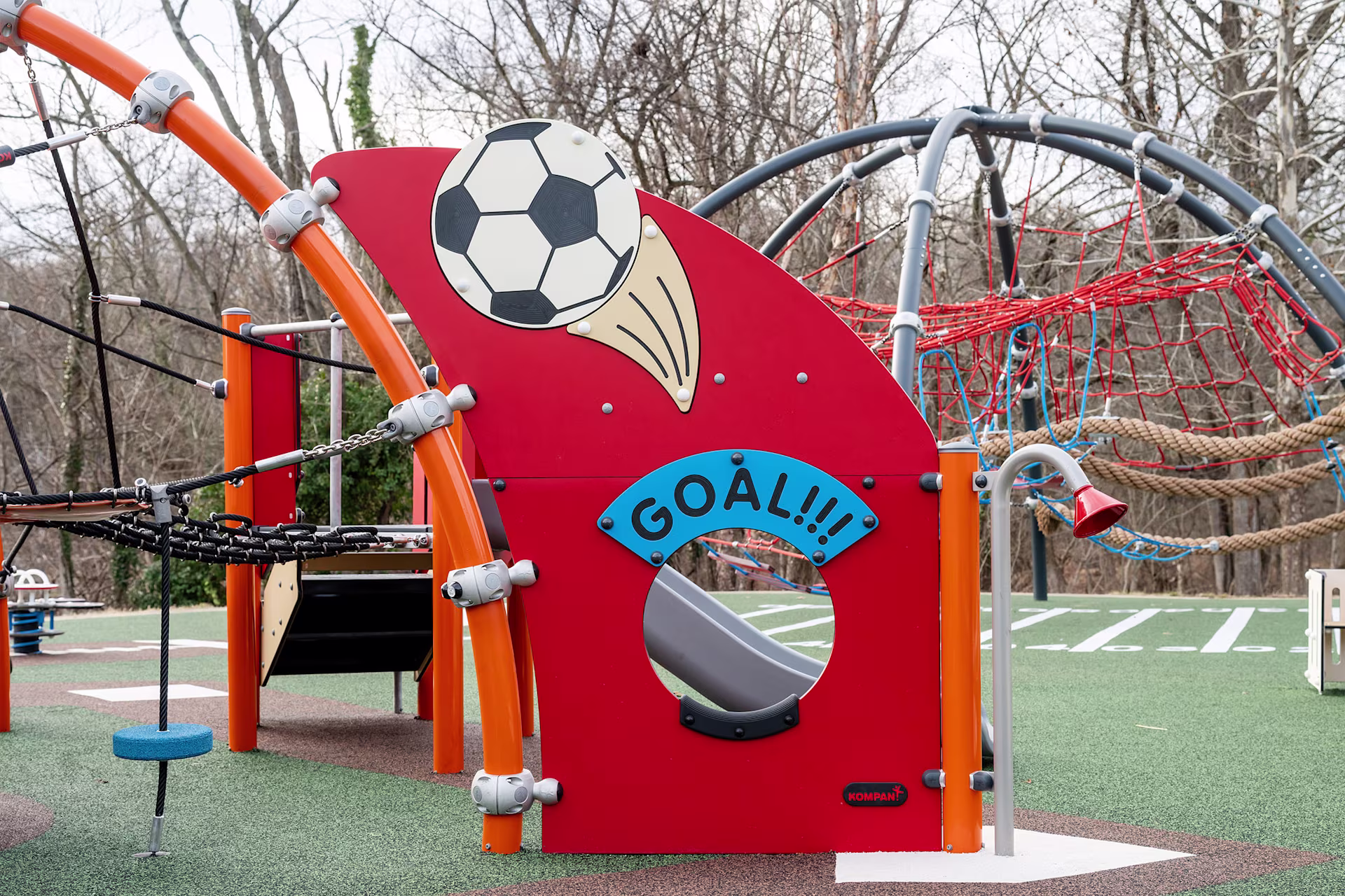 Leon Day Playground - Image 6