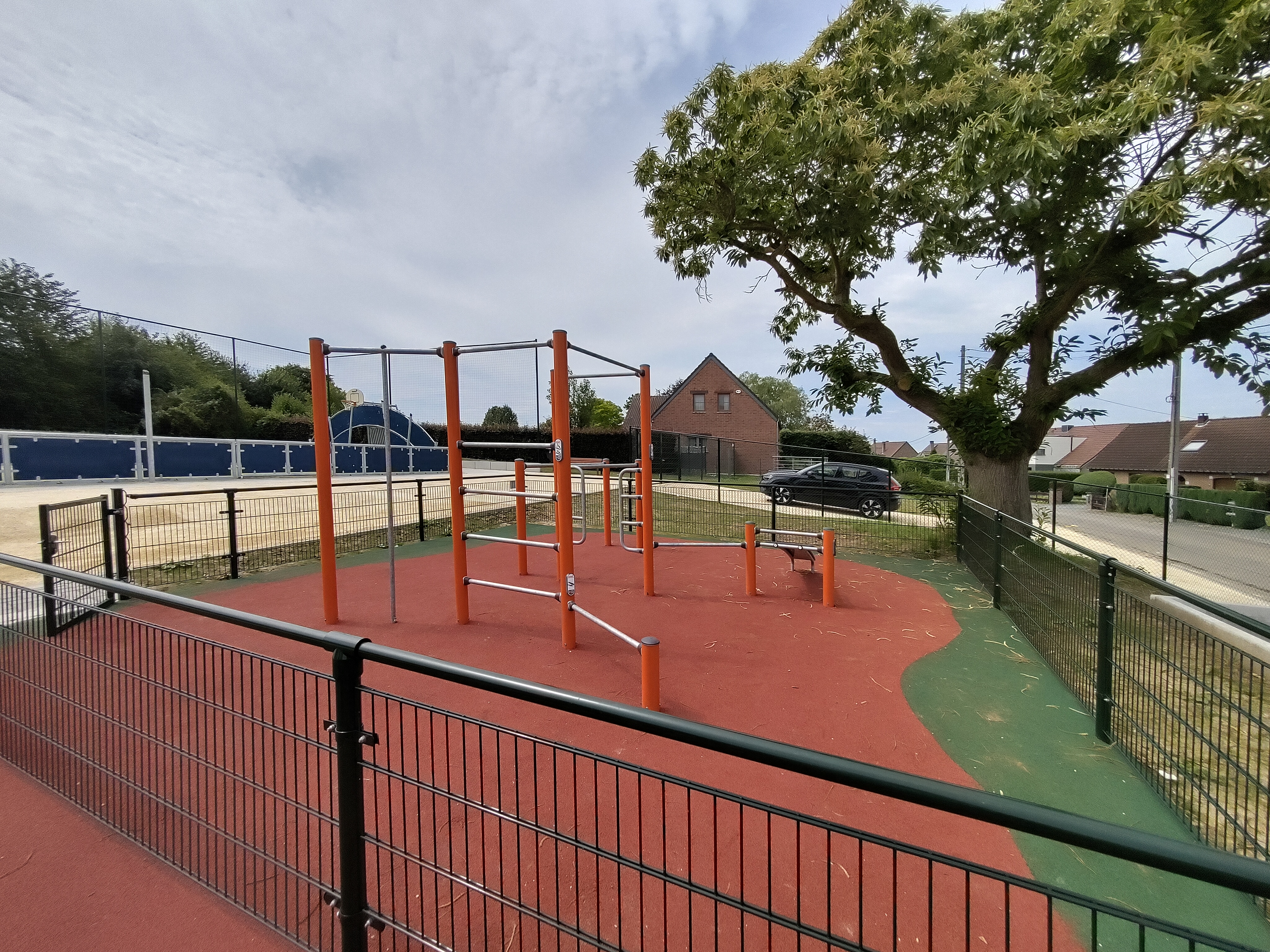 Merbe-Le-Chateau - Image 1