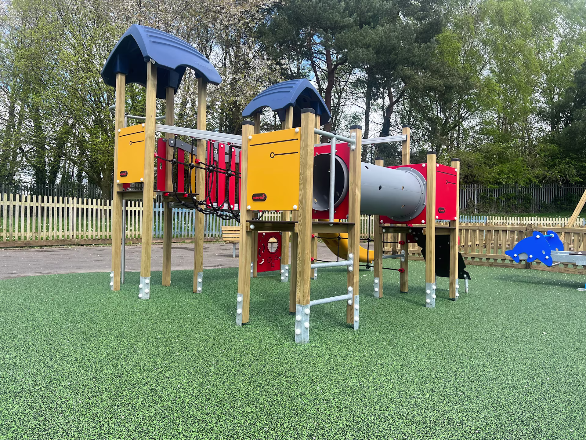 General new playground - Media 