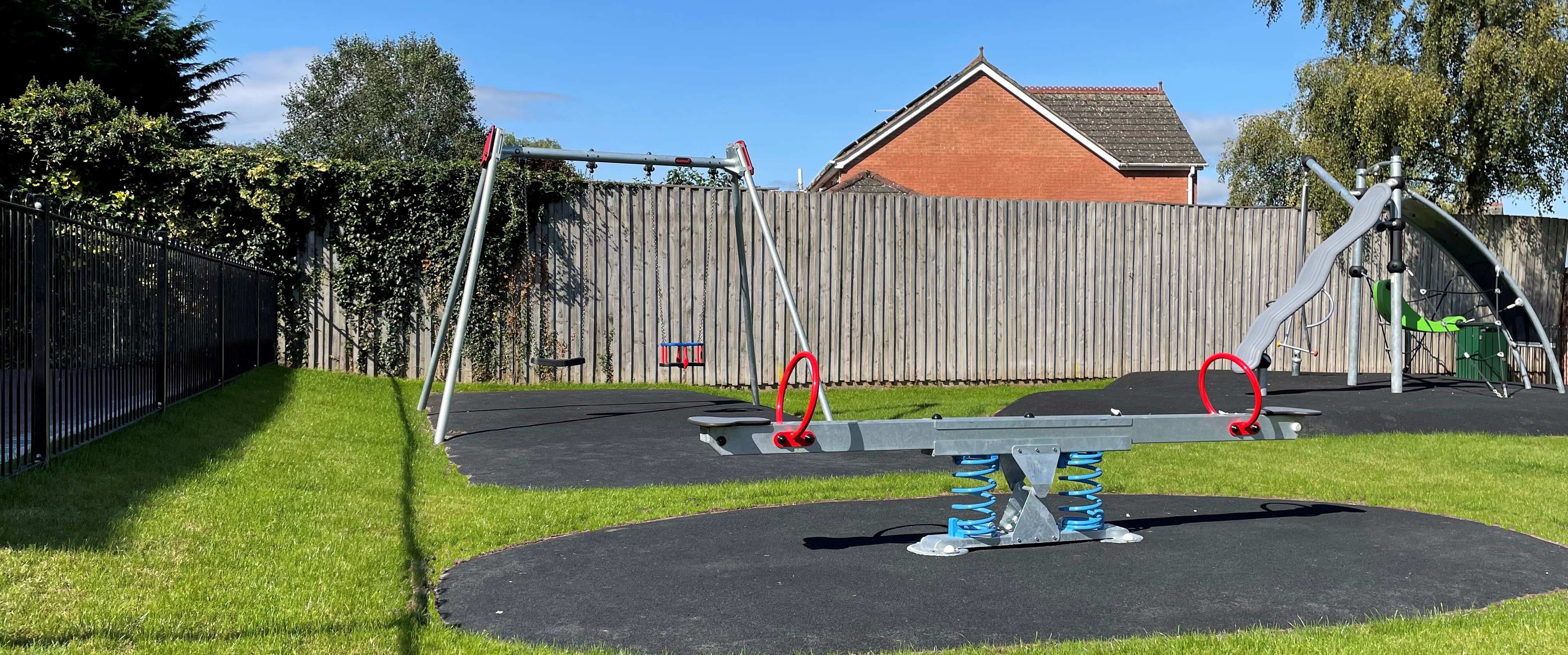 Tudor close - image 2