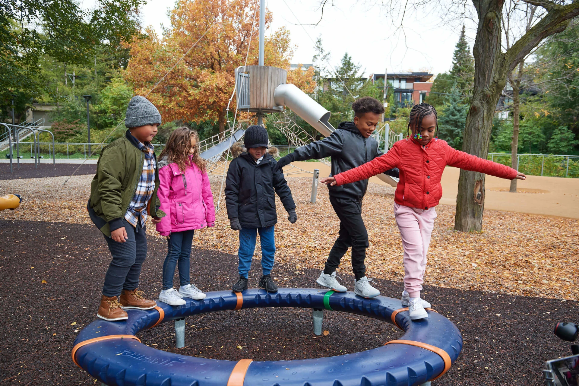 5 children walking on the supernova at Ramsden Park