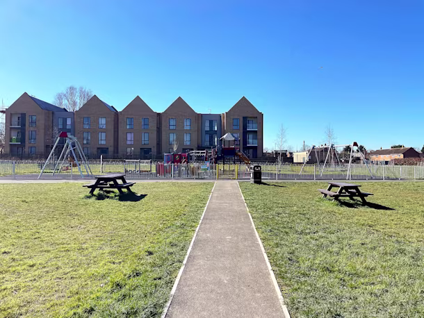 Noakes Meadow, Ashford_UK 3