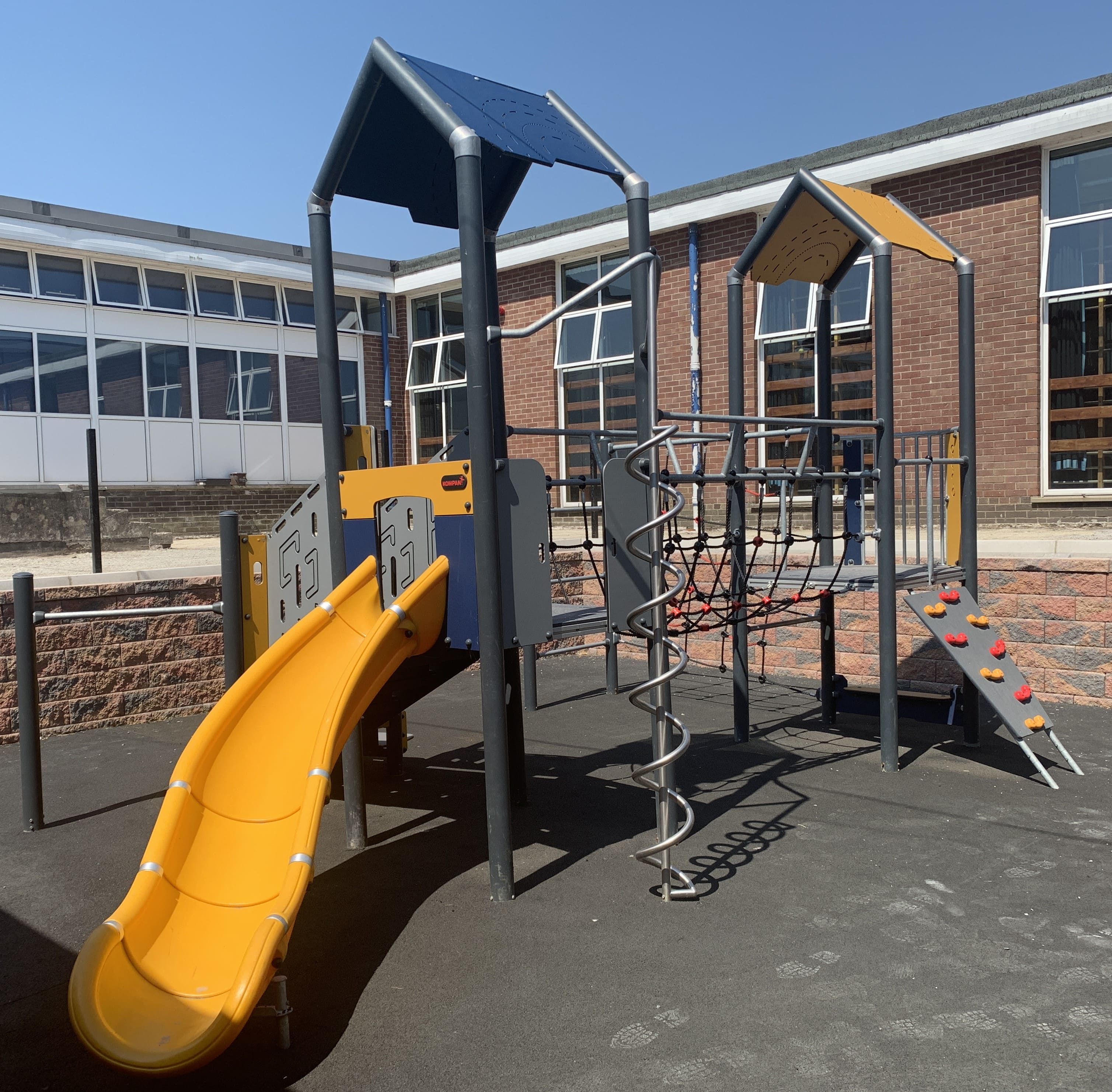 Dungannon Primary School, County Tyrone - Image 1