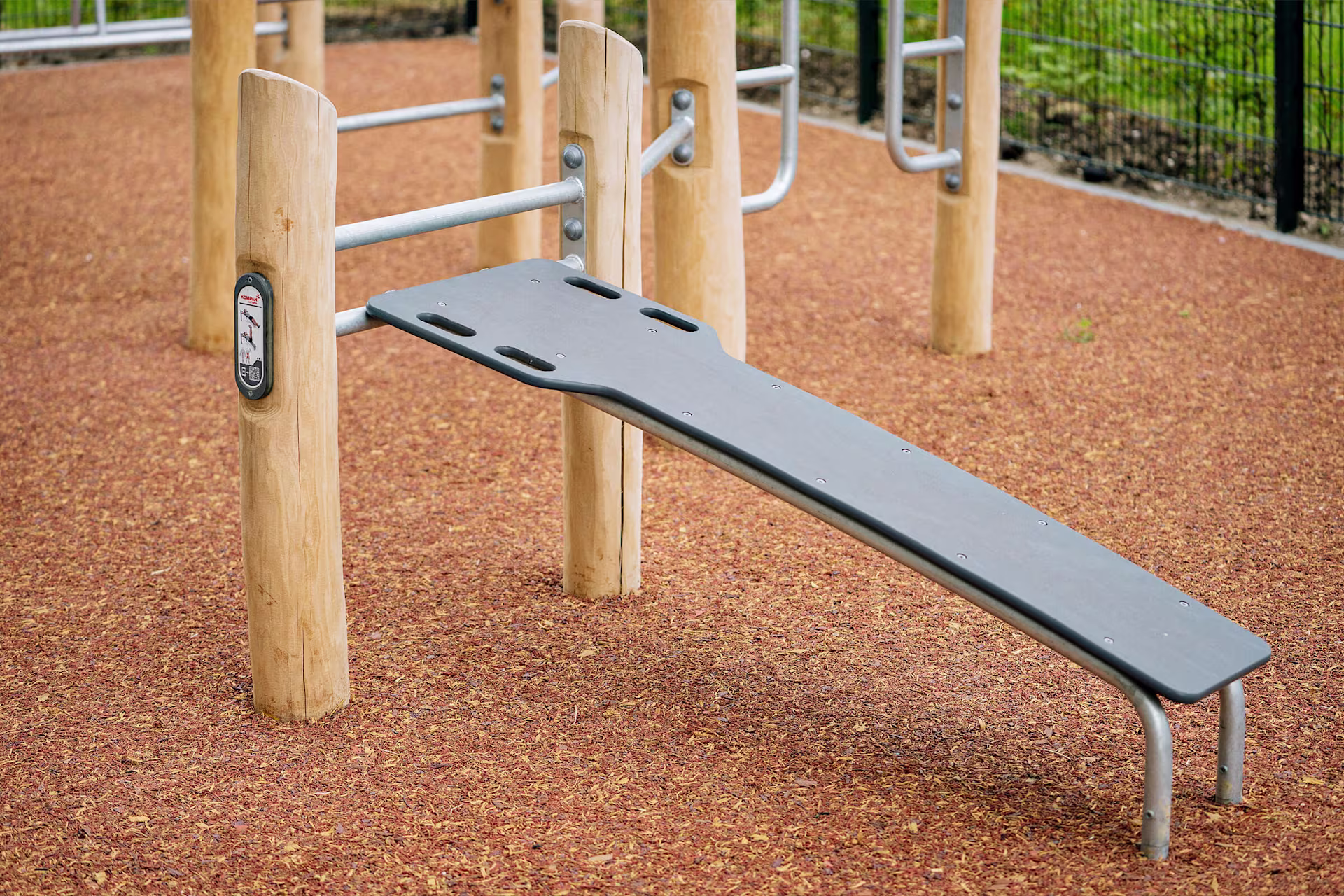 KOMPAN 220627 HAAG ID AC5FD9DD 0131