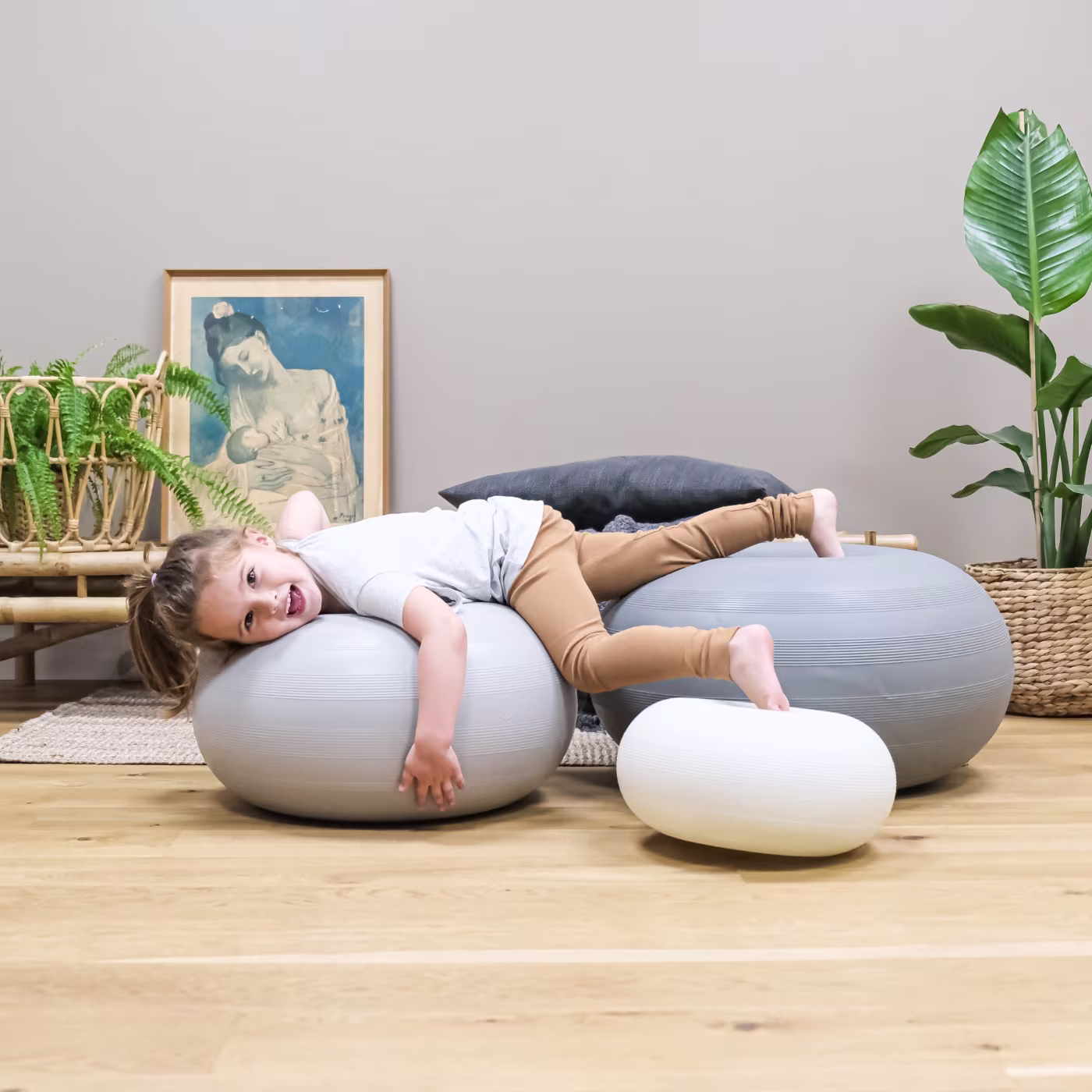 01-014-035-220-donut-small-home-6 Slider (1)