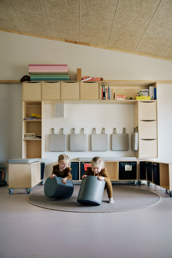 KOMPAN 220411 FURNITURE HORSENS 6131Skummøbler