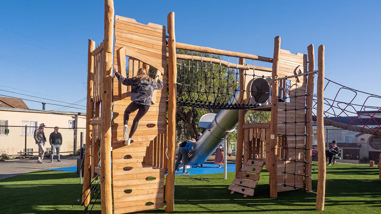 Bernal Heights Rec Center - Image 2