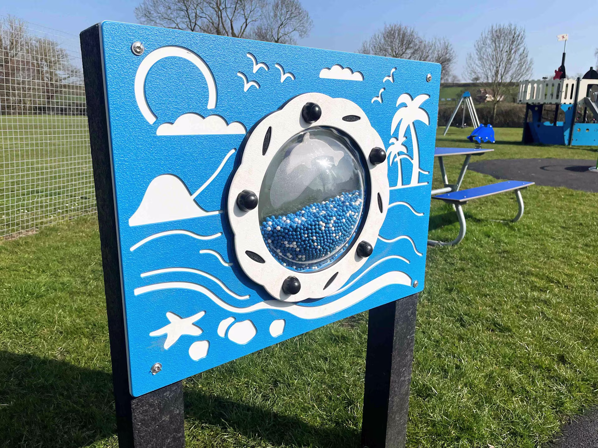 Willoughton Playing Field - Image 2