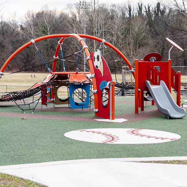 Leon Day Playground - top slider