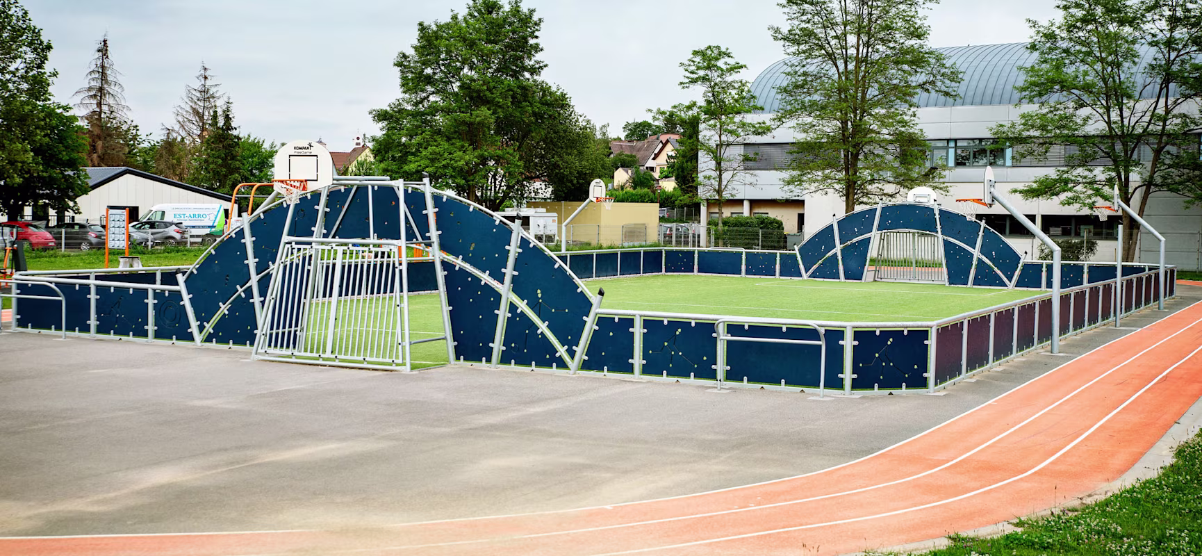 cosmos multisport court