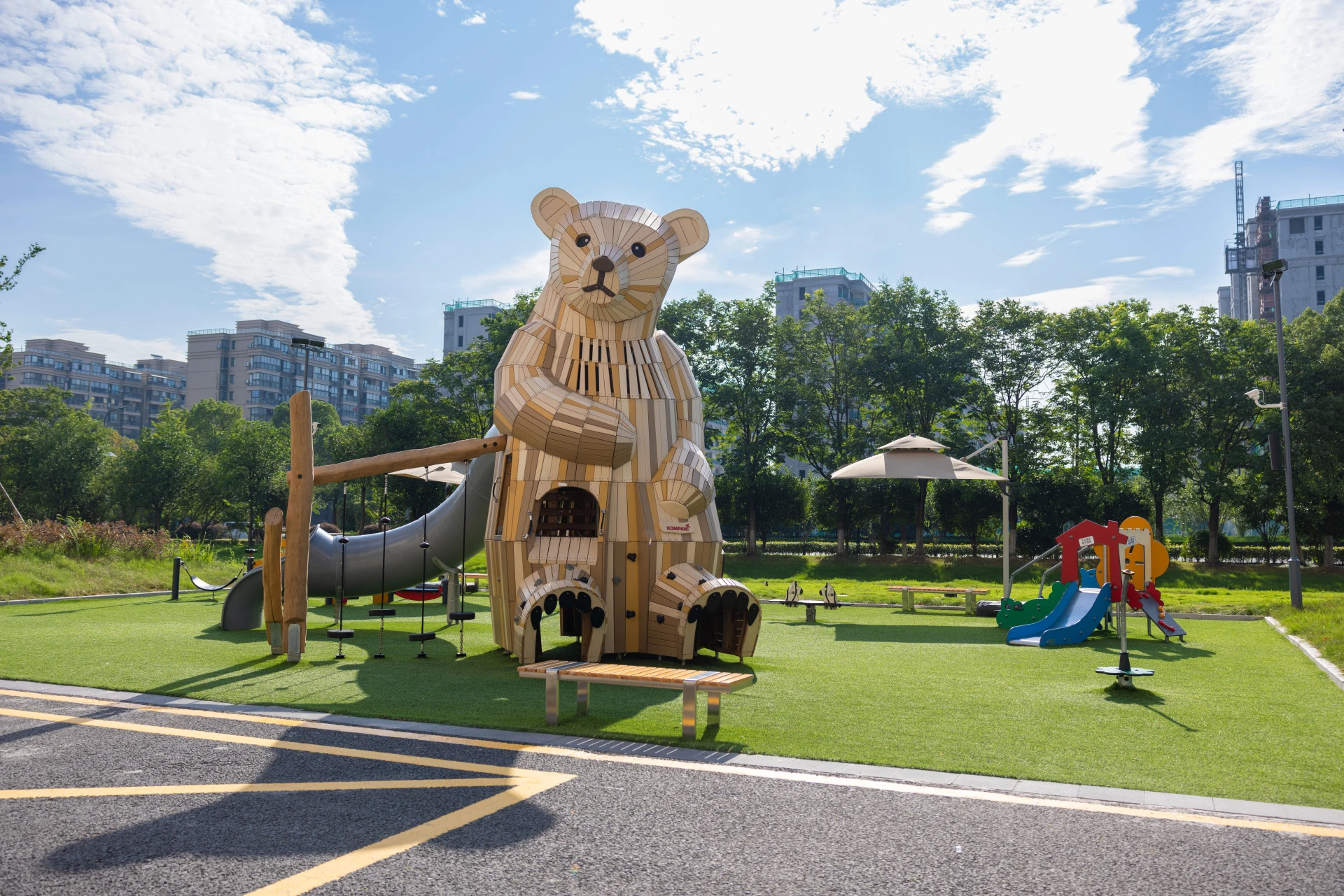 AEON Mall, Hangzhou, China - Image 1