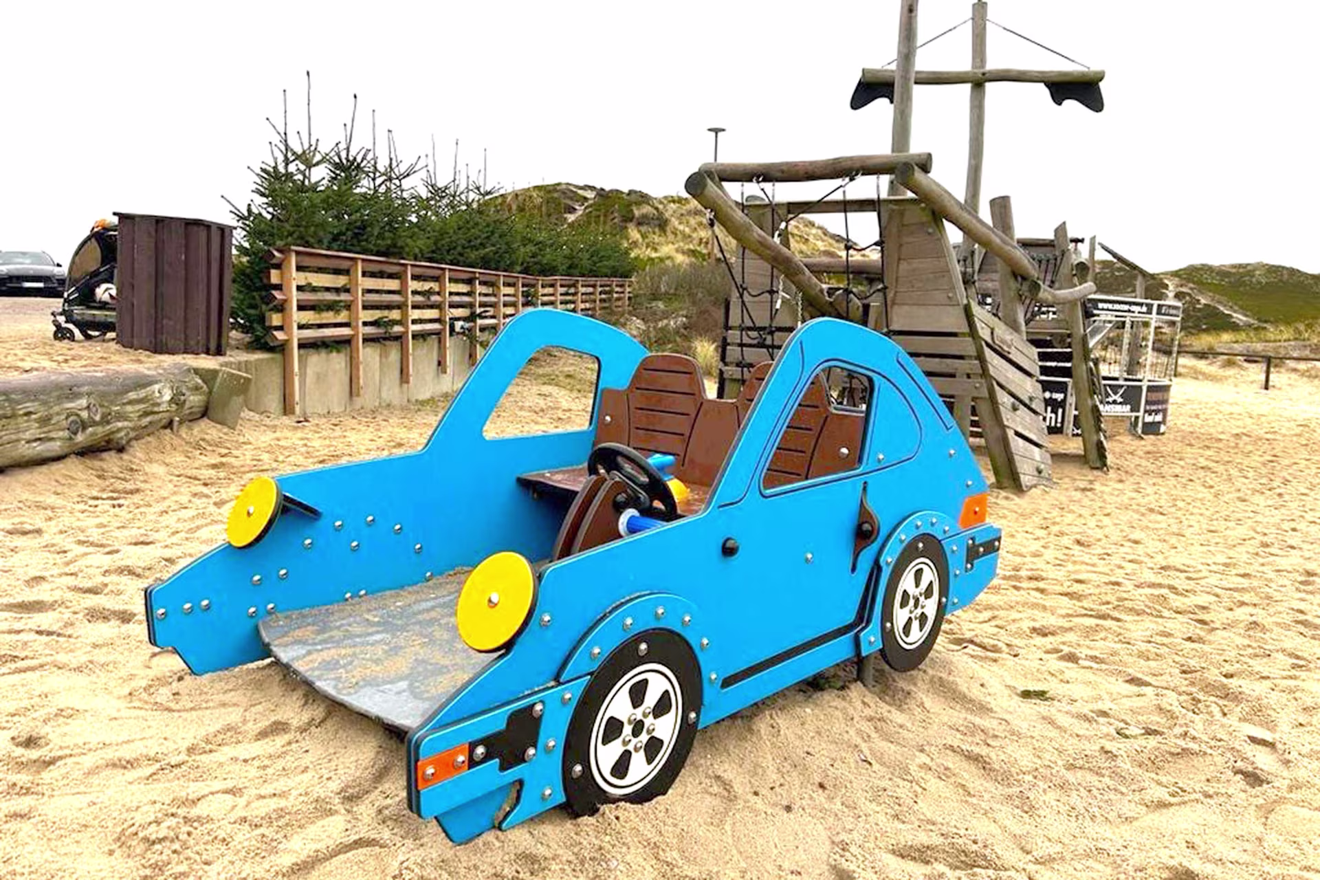 Porsche SANSIBAR 2400x1600