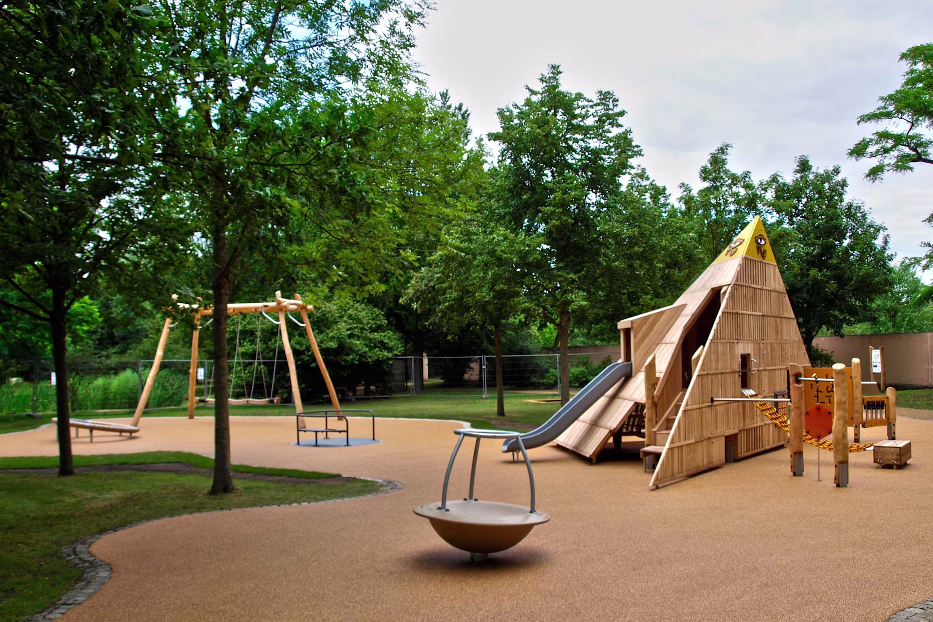 Spielplatz Branitzer Park Cottbus - Image 2