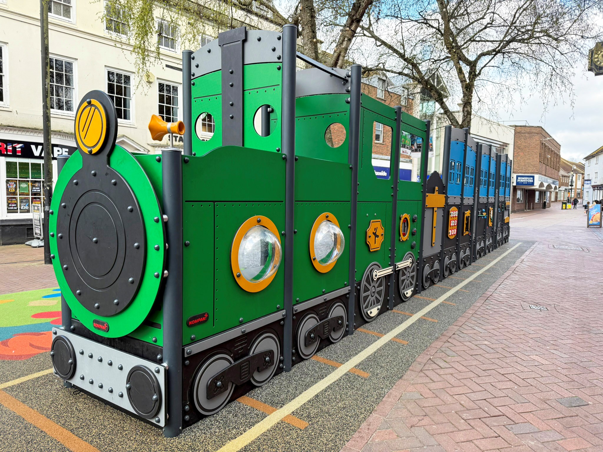 Ashford High Street Play Train - image 2