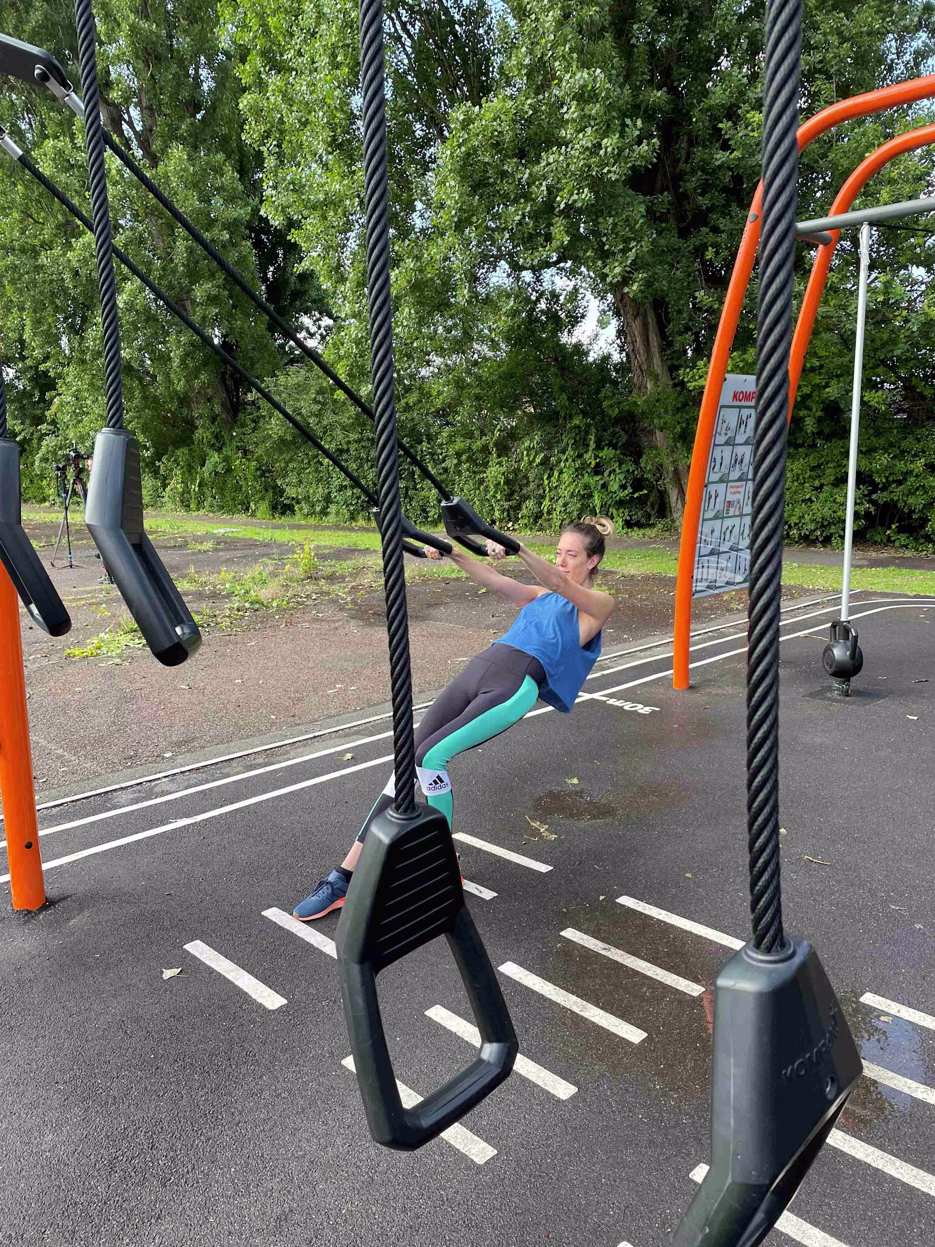 Memorial park outdoor gym - image 7