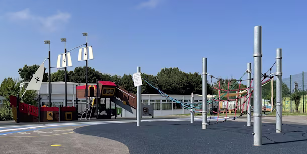 Laygate Community School - Image 5