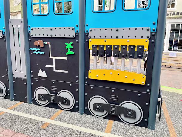 Ashford High Street Play Train - image 4
