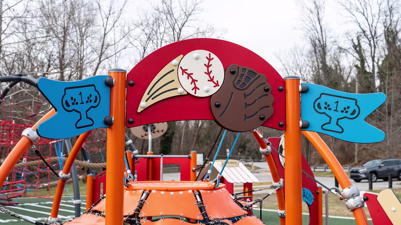 Leon Day Playground - Image 7