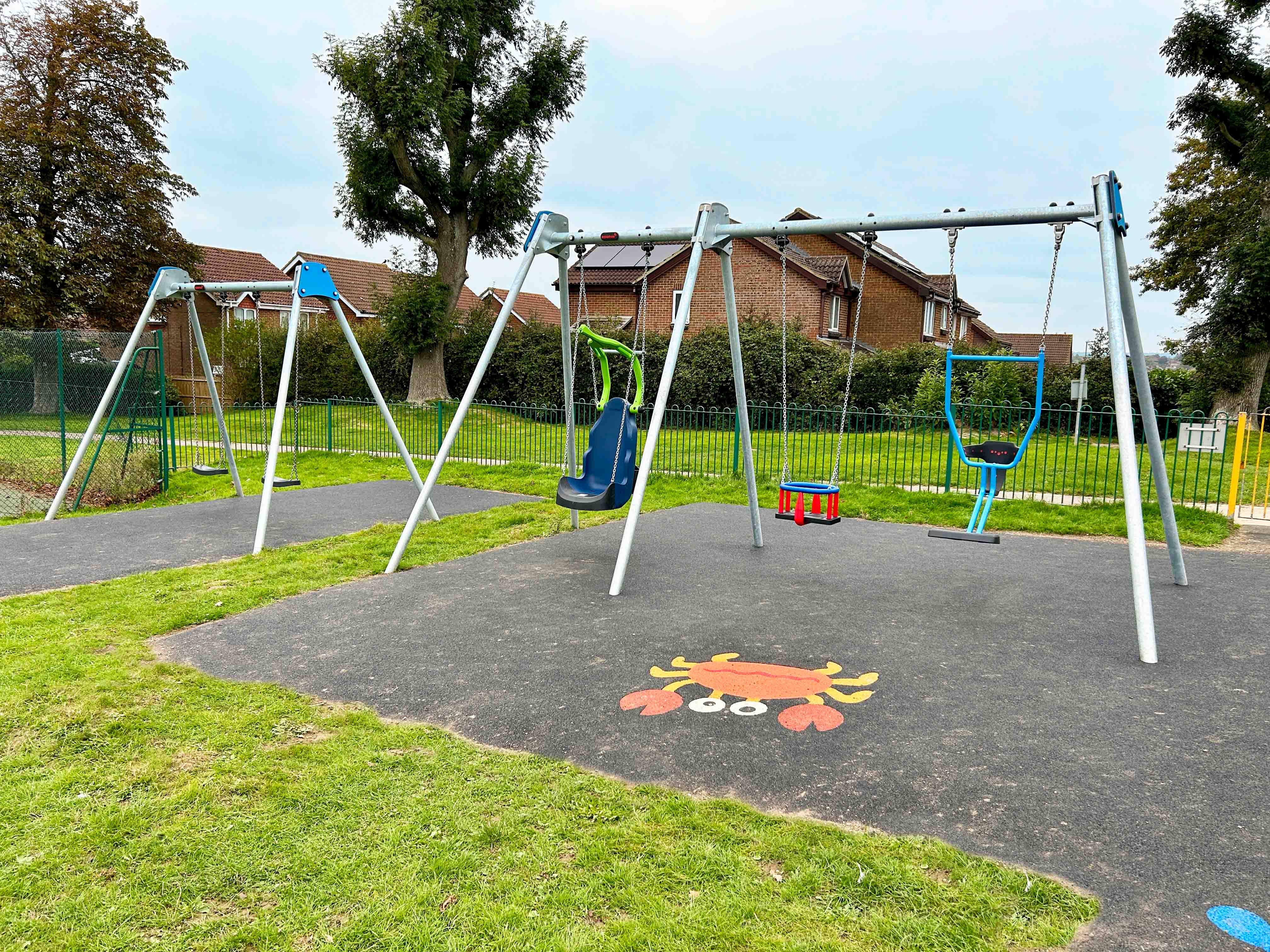 Victoria Pleasure Ground, Uckfield Town Council_UK_KSW90014 SW990207 SW990121